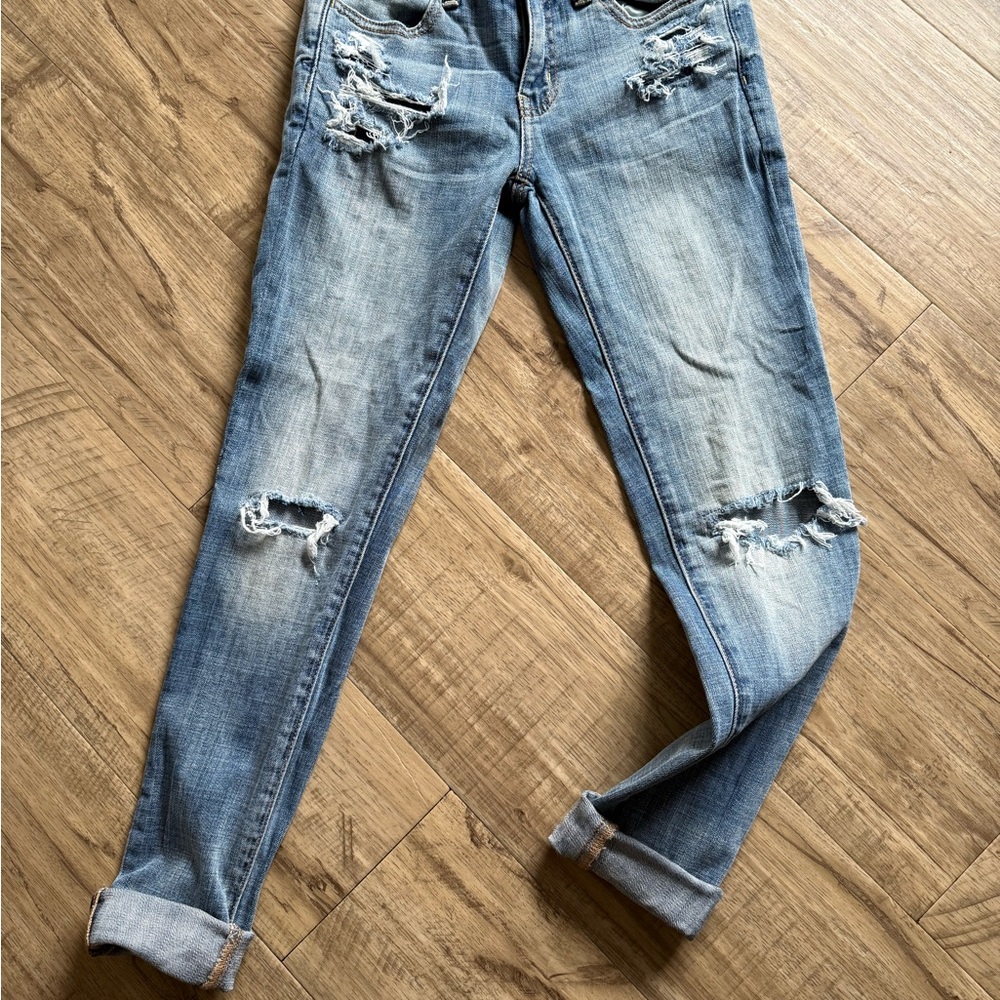 American Eagle Outfitters Light Blue Distressed Boyfriend Jeans